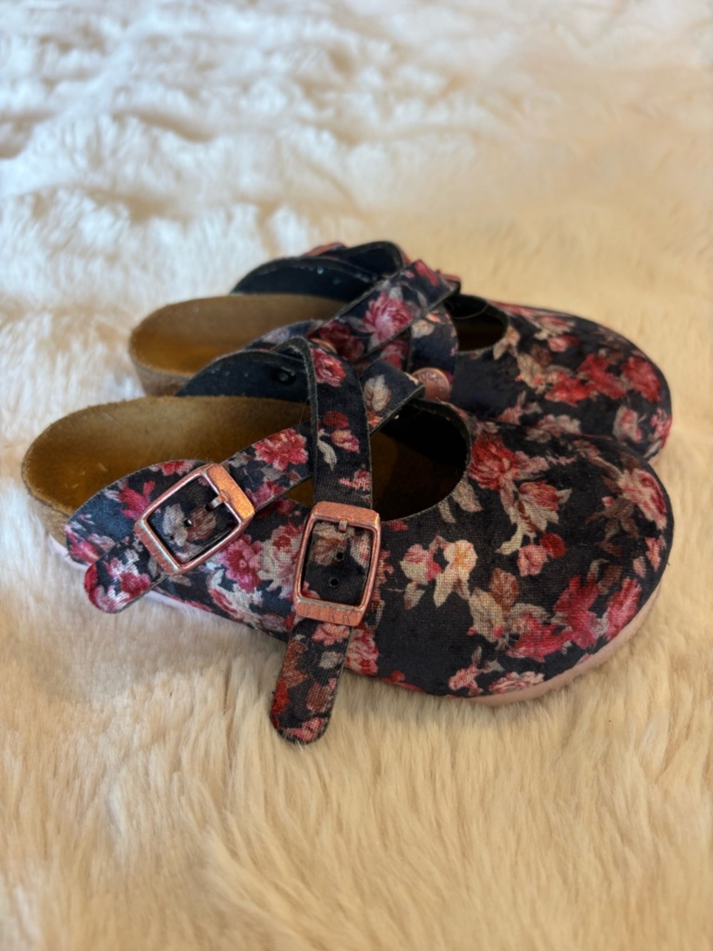 Birkenstock Kids Floral Mary Jane Clogs in Black, Pink and Cream size 26/165 C8